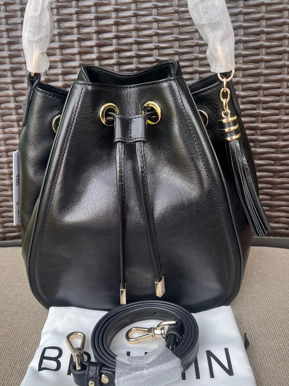 NWT Brahmin Melinda in BLACK NIGHTSHADE Bucket Bag